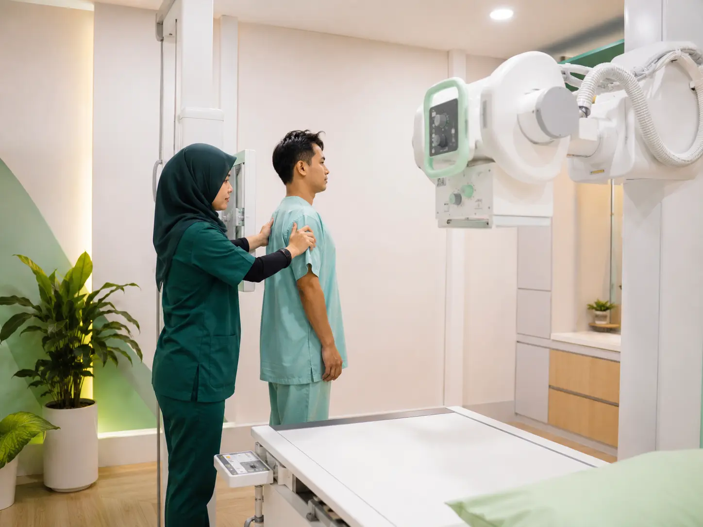 General X-Ray service at Klinik Dr. Care Kundang near Gamuda Gardens